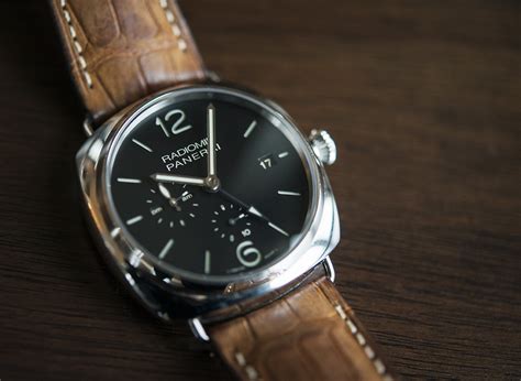 A Week On The Wrist The Panerai Radiomir 323 10 Days GMT.